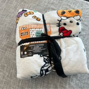 Hello Kitty Halloween blanket full queen